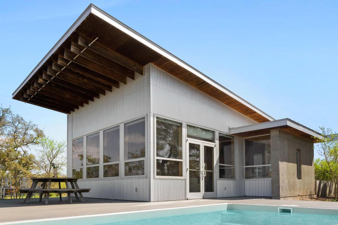 Lazo House - Riverfront With Overlooking Llano River Dış mekan fotoğraf