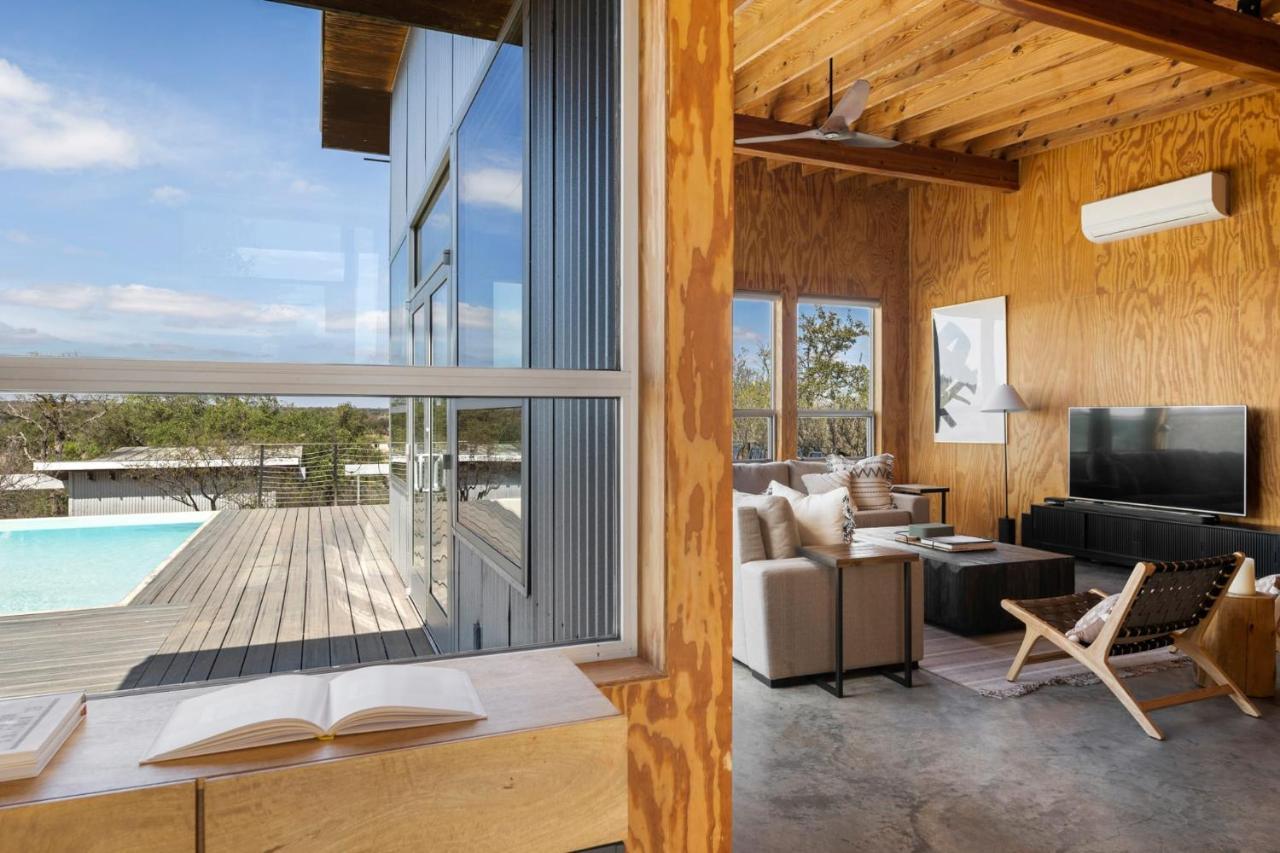 Lazo House - Riverfront With Overlooking Llano River Dış mekan fotoğraf